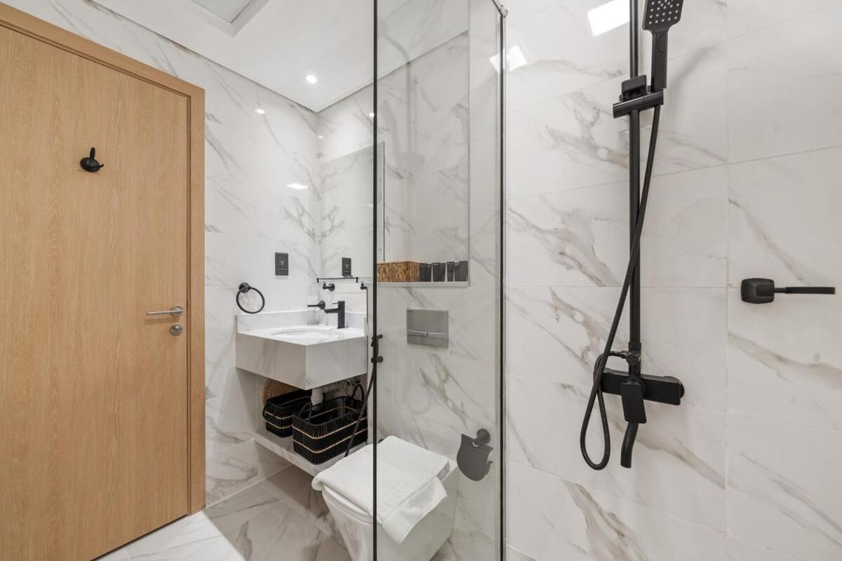 Apartment 1bed In Jvc By Stayinhomes - 20 Mins Business Bay - Parking - Pool - Dubai