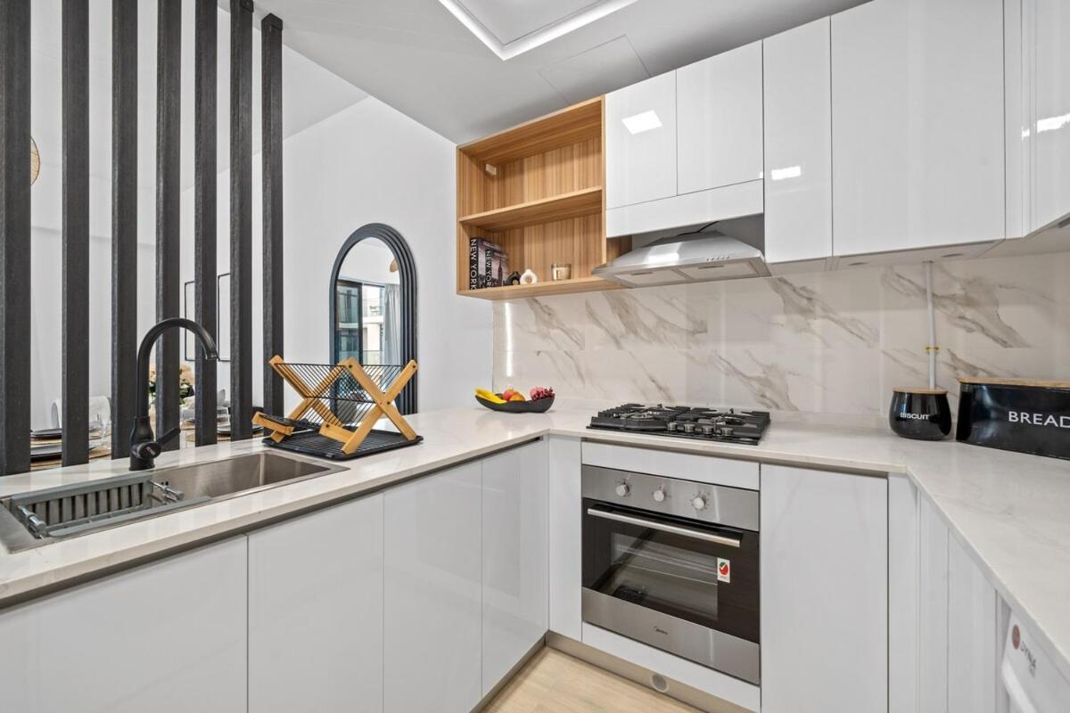 1bed In Jvc By Stayinhomes - 20 Mins Business Bay - Parking - Pool - *